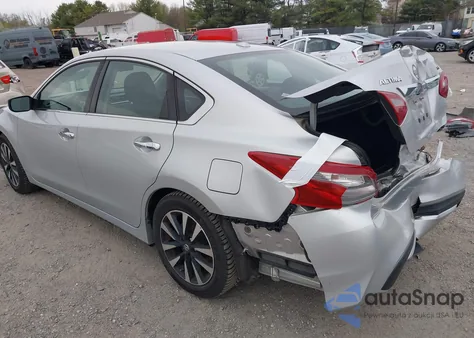 2018 Nissan Altima 2.5 Sv z USA, uszkodzony, nr VIN 1N4AL3AP5JC206896